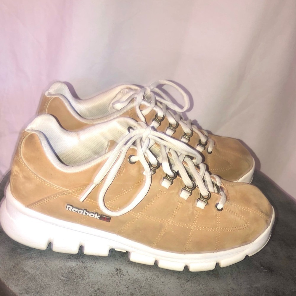 Reebok tan suede chunky white sole shoes Size 11 Vintage
